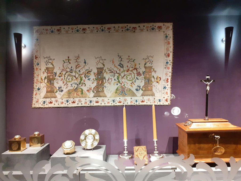 Precjoza z kościołów pokoju w Muzeum Narodowym